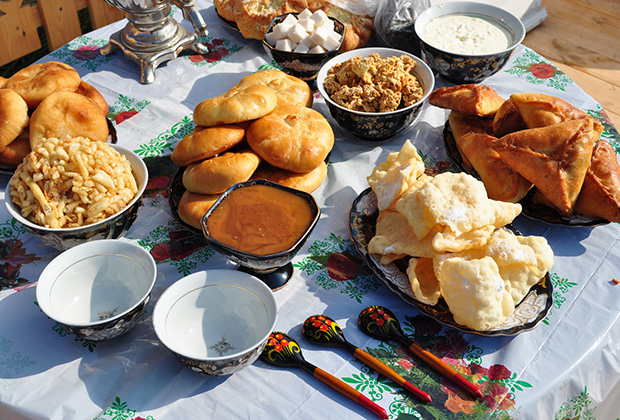 Сабантуй в Казани празднуют национальными сладостями