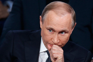 Прикрыли бумагой Почему поручения Путина не приводят к повышению зарплат