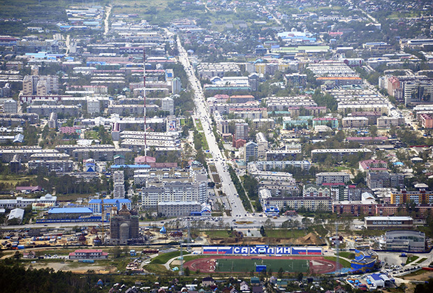 Южно-Сахалинск. Вид на город с вершины горы Большевик