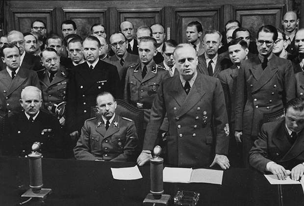 Иоахим фон Риббентроп зачитывает ноту советскому правительству, 22 июня 1941 года