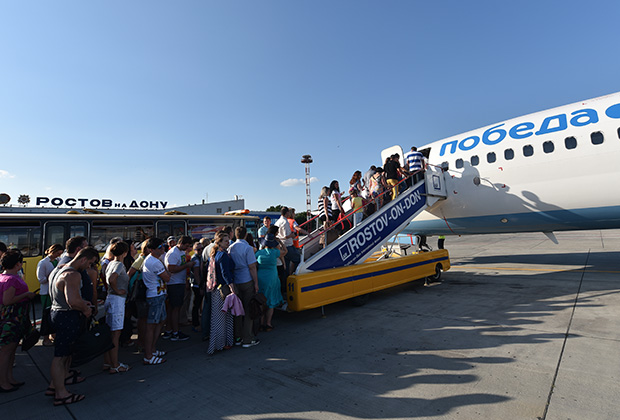 что такое приоритетная посадка в самолет победа. pic e4a5f2c942b8b854d1c752e16eb6e4ed. что такое приоритетная посадка в самолет победа фото. что такое приоритетная посадка в самолет победа-pic e4a5f2c942b8b854d1c752e16eb6e4ed. картинка что такое приоритетная посадка в самолет победа. картинка pic e4a5f2c942b8b854d1c752e16eb6e4ed. Российский лоукостер не бессмысленный, но беспощадный. Если не знать правила, можно и рейс пропустить, и на большие деньги попасть. С одной только регистрацией столько хитростей! Всё лишь бы вы заплатили по незнанию.