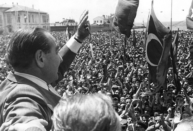 Премьер-министр Аднан Мендерес. 15 мая 1960