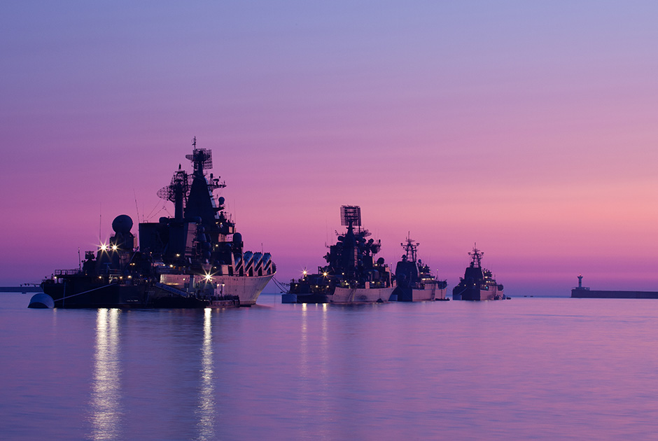 Корабли Черноморского флота в Севастопольской бухте, 2011 год