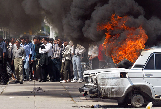 В 2005 году власти быстро и жестко подавили мятеж в Андижане