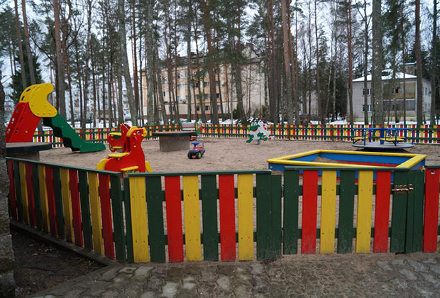 Игровая площадка для детей беженцев