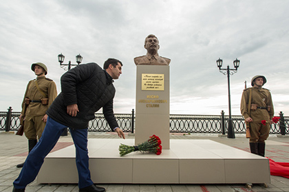 Памятник Сталину в Сургуте