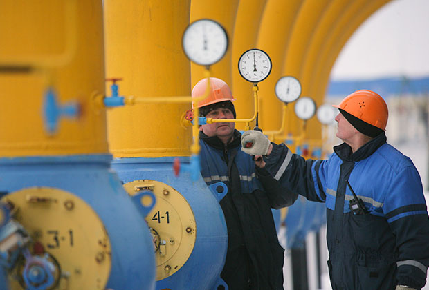 «Транснефть» обвиняла Украину в регулярном воровстве нефтепродуктов. Потери компании оценивались в 67 миллионов евро в год. 