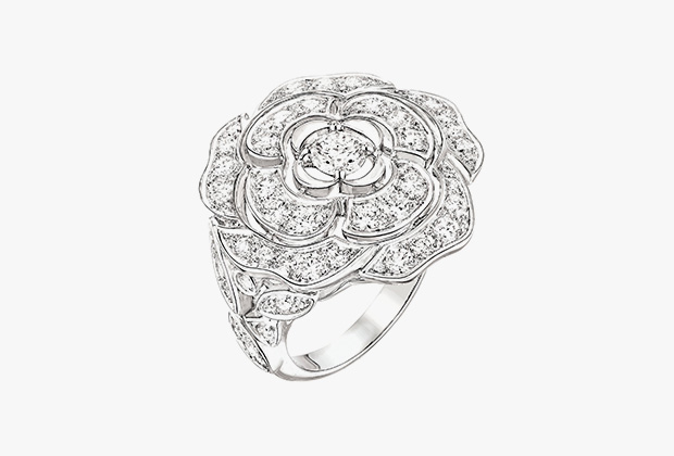 Серьги Bouton de Camélia, белое золото, бриллианты