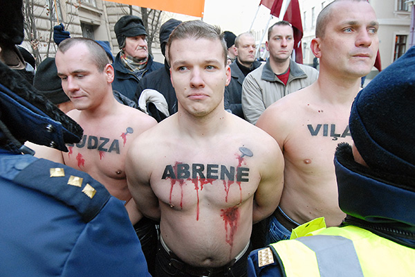 Манифестация членов радикальной националистической партии «Все — Латвии!»