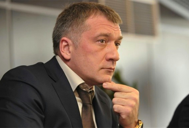Депутат заксобрания Ленобласти Владимир Петров пообещал звезды с неба за стоящие законопроекты