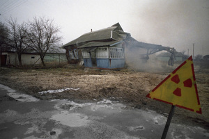 «Пусть меня захоронят в отравленную, но родную землю» Почему люди отказываются покидать чернобыльскую зону: реальные истории