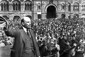 «События в столице застали Ильича врасплох» Как Сталин, Ленин и Троцкий провели «жаркий» июль 1917 года