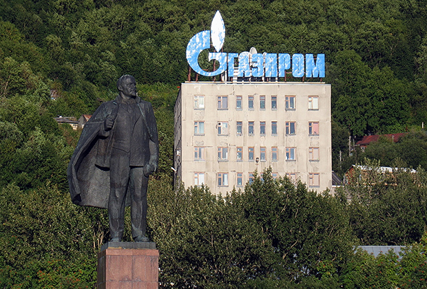 Петропавловск-Камчатский. Два символа времени 