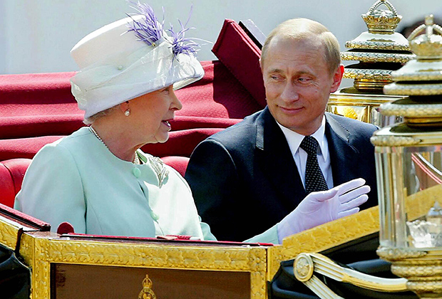 Королева Великобритании Елизавета II и Владимир Путин