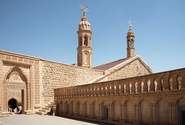 Монастырь Мар Габриеле, построенный в 397 году, считается старейшим в регионе