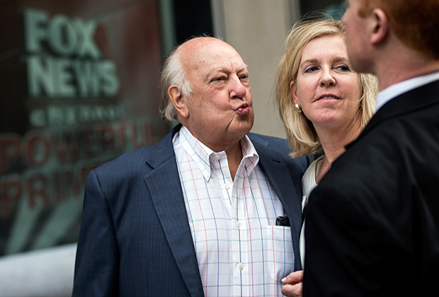 75-летний Роджер Эйлс был вынужден покинуть Fox News из-за  жалоб оскорбленных им женщин.