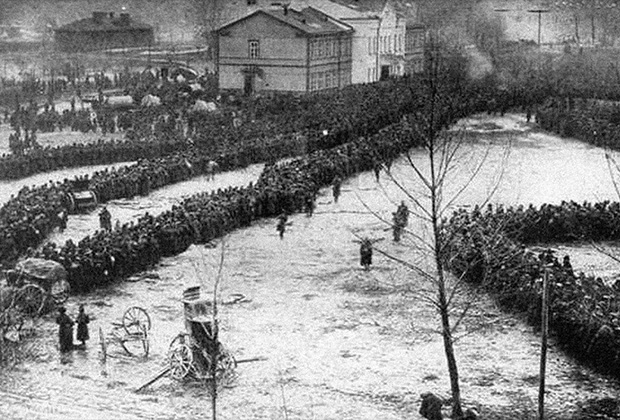 Ноябрь 1920 года. Польша. Колонны пленных красноармейцев 