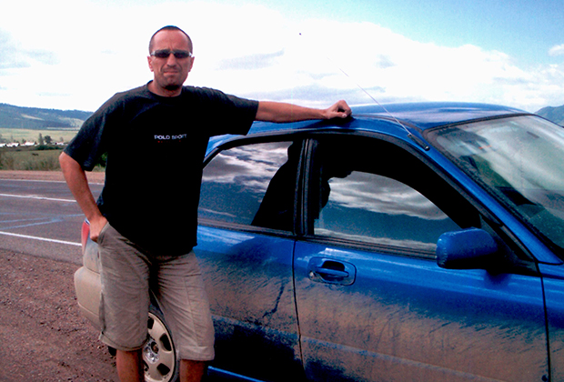 Любимый автомобиль Попкова — Subaru Impreza фирменного синего цвета