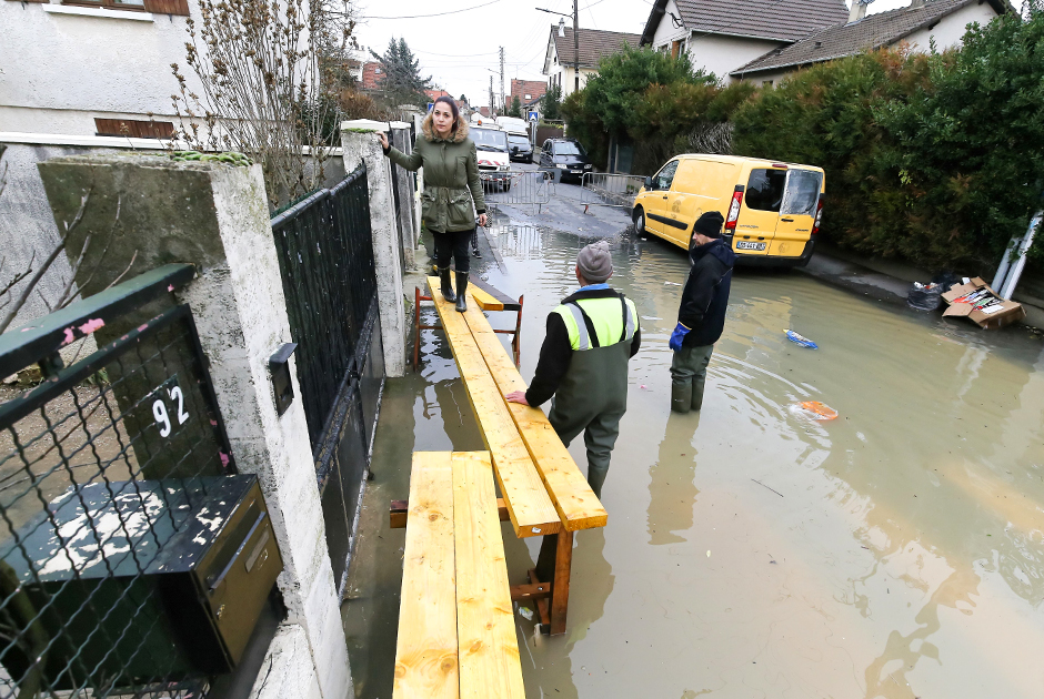 Вода в Сене поднялась более чем на 3,3 метра.