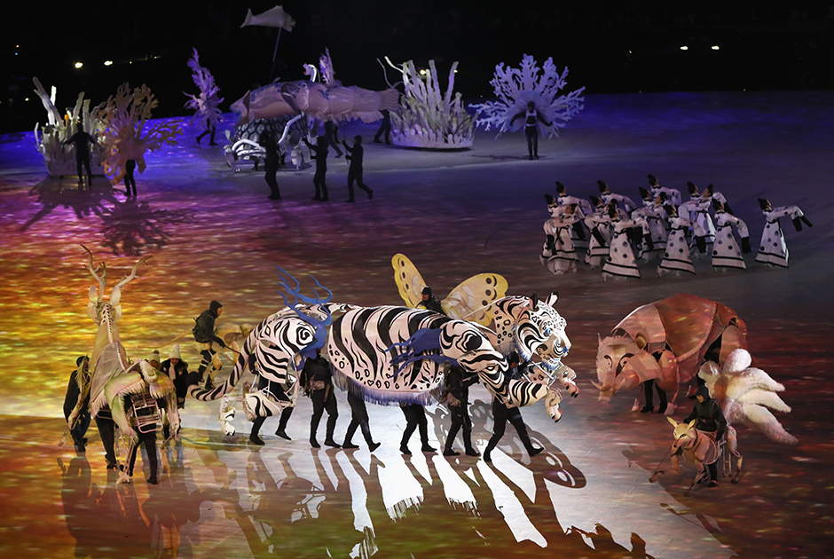 Талисманом Олимпийских игр стал тигренок Сухоран. Символика с ним была представлена на церемонии открытия. 