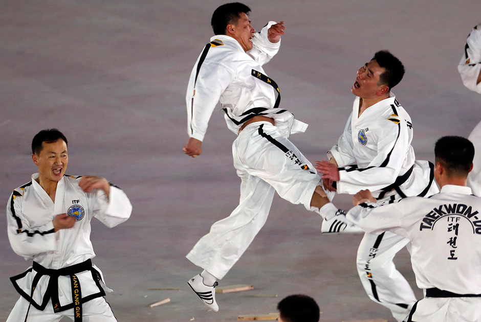 На Олимпиаде в Пхенчхане будут соревноваться более 2500 спортсменов из 92 стран мира. Они разыграют 102 комплекта медалей в 15 видах спорта.