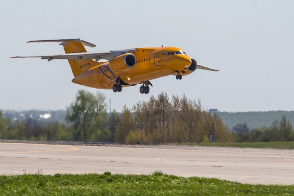 Ан-148 «Саратовских авиалиний», архивное фото