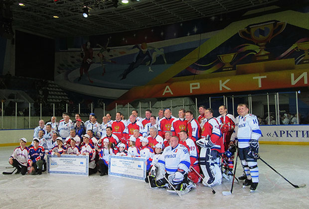 Игра носила благотворительный характер. Для поддержки детского хоккея было собрано 1 307 105 рублей. Еще столько же выделил «Норникель» 