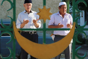 Полумесяц в Крыму Легко ли России выстраивать отношения с мусульманскими общинами полуострова