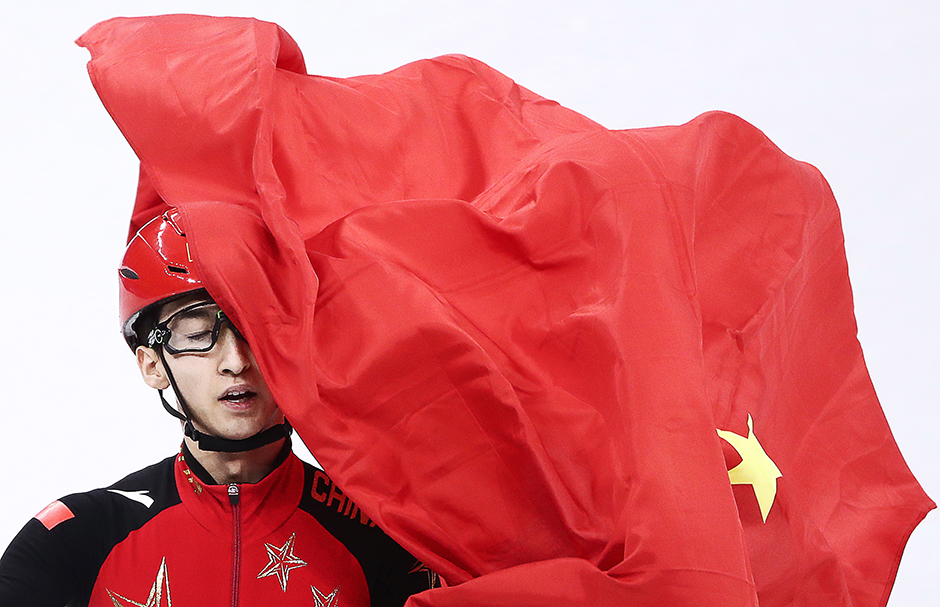 Китаец У Дацзин стал чемпионом в шорт-треке на дистанции 500 метров. Партия, знай своих героев. 