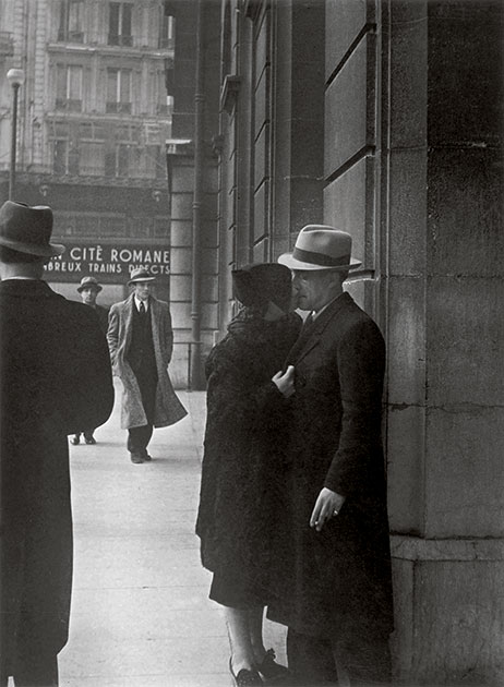 «Любовники на вокзале Сен-Лазар» из серии «Удовольствия», 1937 год