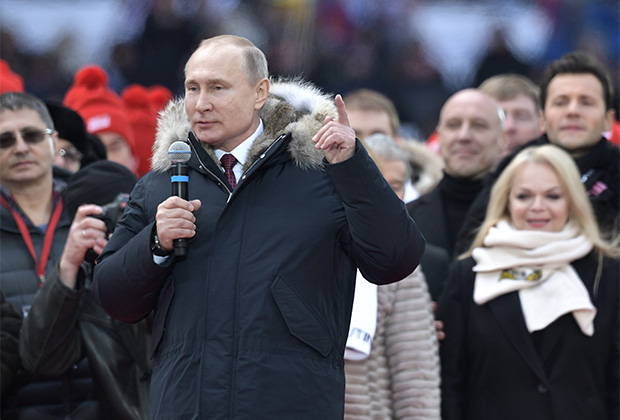 В митинге «За сильную Россию!» в поддержку кандидата в президенты Владимира Путина участвуют свыше 130 тысяч человек