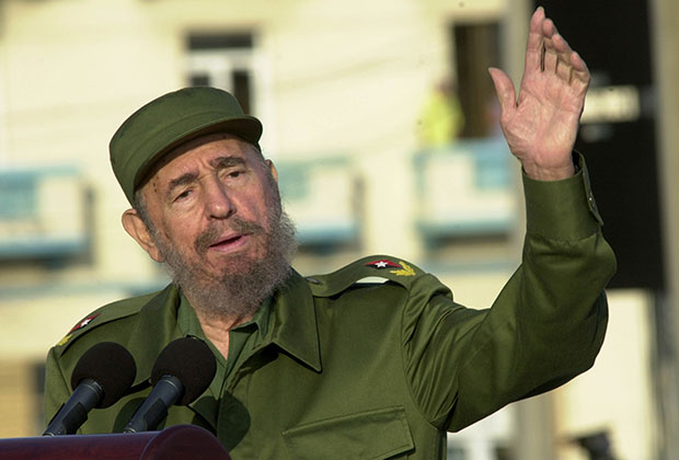 Кастро в 2004 году