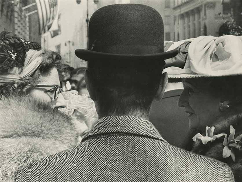 Пятая авеню (мужчина с двумя дамами), около 1959 года