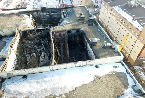 Пожар в ТРЦ «Зимняя вишня» в Кемерове
