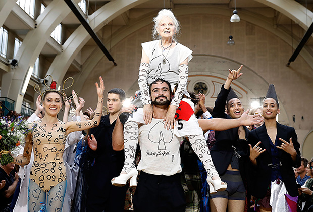 Вивьен Вествуд после показа мужской коллекции на Неделе моды в Лондоне, июнь 2017 года