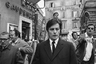 Примером классического стиля молодого человека был Ален Делон. Французский актер не был широко известен в США, но для Европы наряду с Марчелло Мастроянни он был одним из главных секс-символов 60-х. 