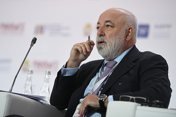 Виктор Вексельберг