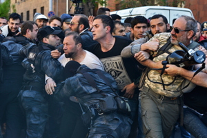 «Разводят тут армянский Афганистан» В Ереване продолжаются протесты. Майдан не за горами?