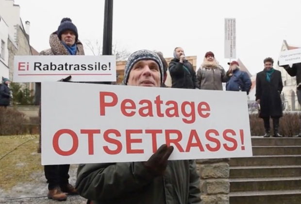 Один из митингов против новой железнодорожной магистрали Rail Baltic