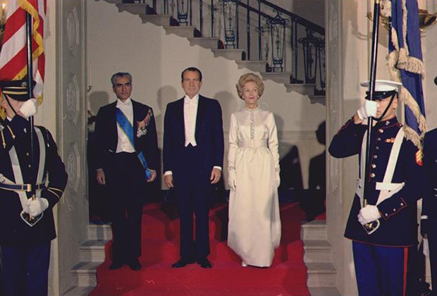 Мохаммед Реза Пехлеви и президент США Ричард Никсон с Патрисией Никсон
