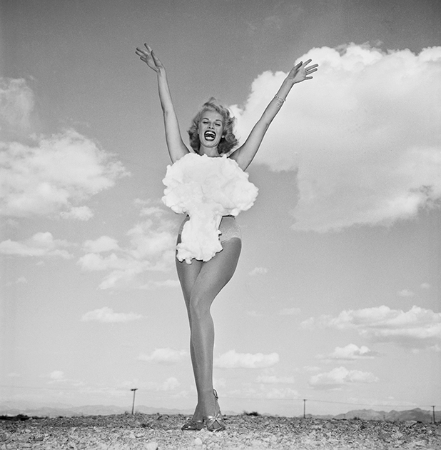 Снимок получил большое распространение и неоднократно публиковался в СМИ. Ли Мерлин стала последней «Мисс Атомная Бомба» — после 1957 года конкурсы красоты на этот титул не проводились.
