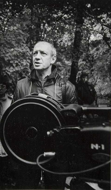 Режиссер Илья Авербах на съемках фильма «На берегах пленительных Невы…». 1982