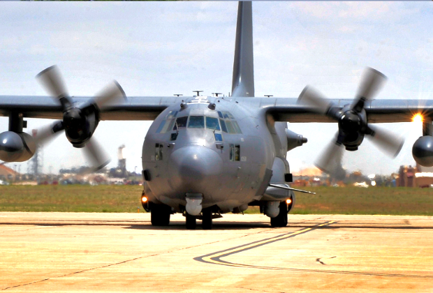 Lockheed AC-130 — летающая батарея поддержки подразделений сухопутных войск на поле боя