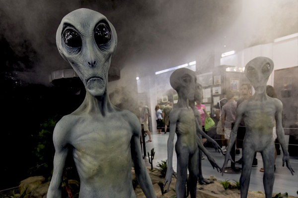 Люди Инопланетяне Фото