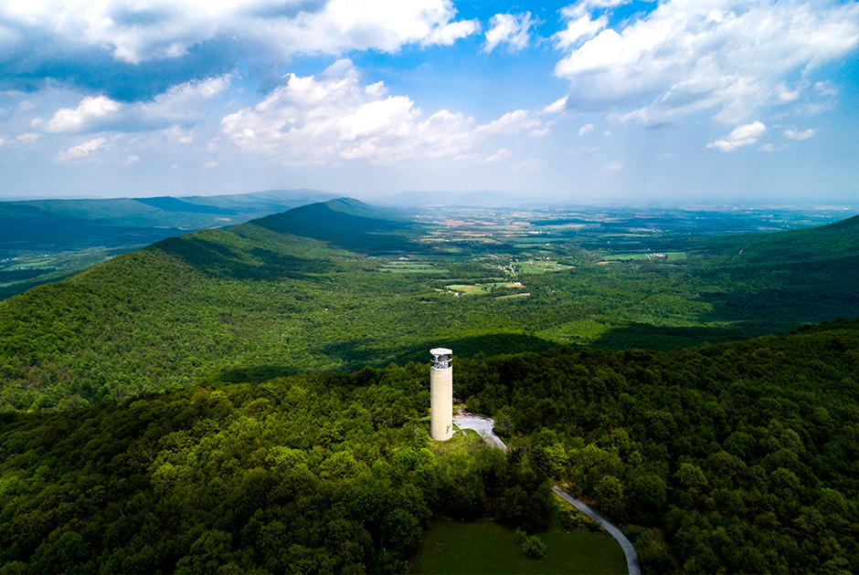 «Пушечное ядро» расположено на вершине Крестовой горы в Аппалачах (Пенсильвания). Башня-убежище являлась частью той же системы, что и «Штопор».