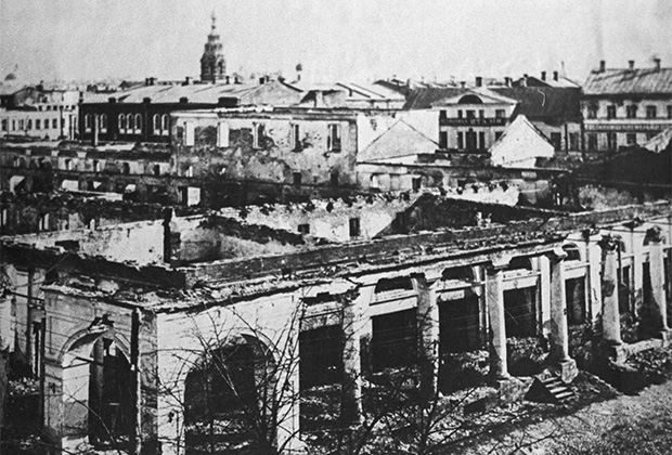 Разрушенные кварталы Ярославля. 1918 год