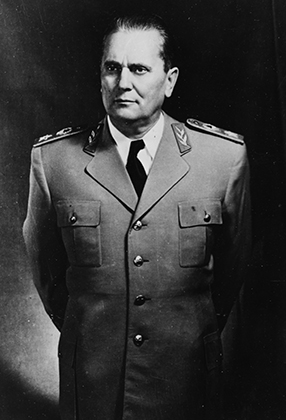 Маршал Тито в военной форме. Портрет 1951 года. 