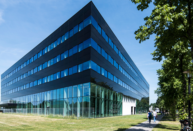 Здание научно-исследовательского центра Nutricia в Утрехтском научном парке