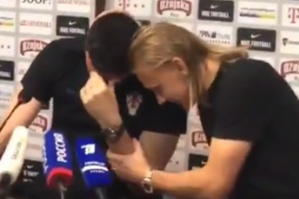 Вратарь сборной Хорватии расплакался после вопроса о погибшем друге