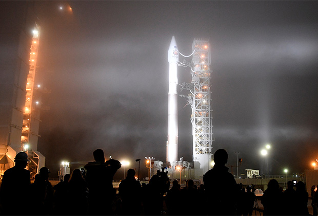 Тяжелая ракета Atlas 5 с марсианским аппаратом InSight
